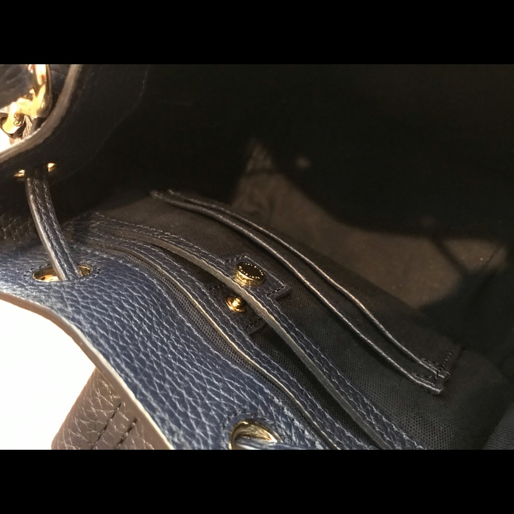 Tory Burch Navy Shearling Bucket Bag with Cream and Forest Green Stripes - Picture 12 of 12